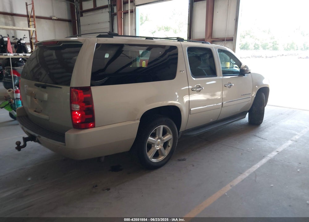 2013 CHEVROLET SUBURBAN 1500 VIN: 1GNSKKE79DR165963