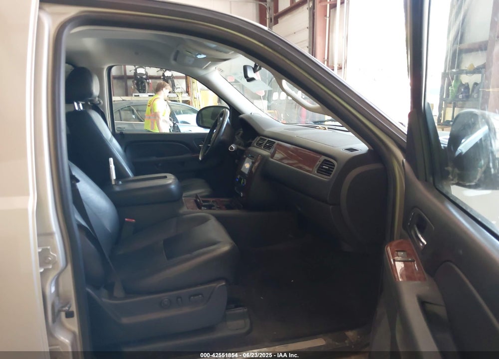 2013 CHEVROLET SUBURBAN 1500 VIN: 1GNSKKE79DR165963