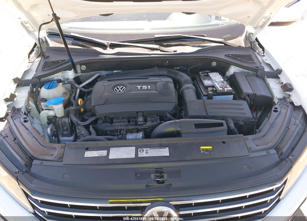 2017 VOLKSWAGEN PASSAT VIN: 1VWBT7A39HC018666
