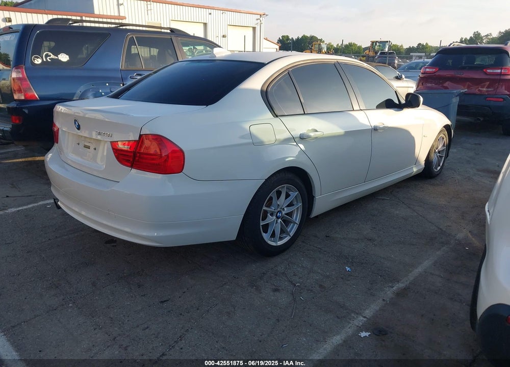 2010 BMW 328I VIN: WBAPH7G57ANM53843