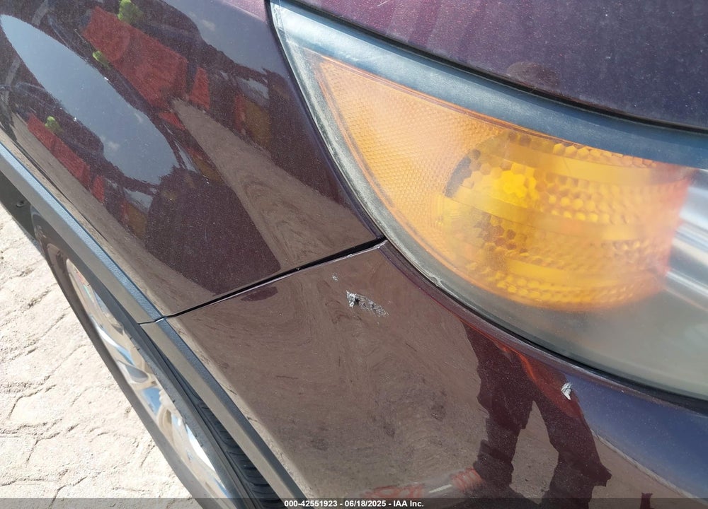 2011 KIA SORENTO EX VIN: 5XYKUDA12BG071970