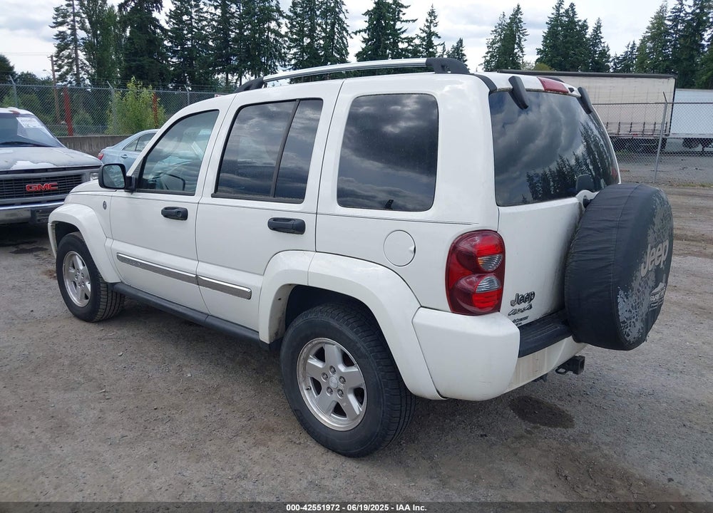 2005 JEEP LIBERTY VIN: 1J4GL58595W583217