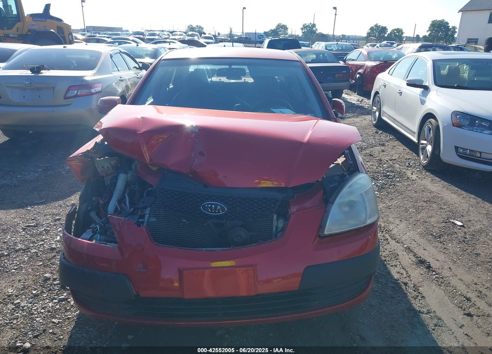 2008 KIA RIO VIN: KNADE123086382195