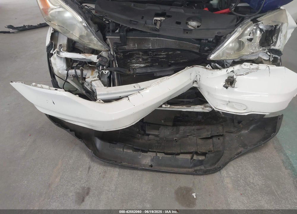 2011 HONDA CR-V VIN: 3CZRE3H52BG701514