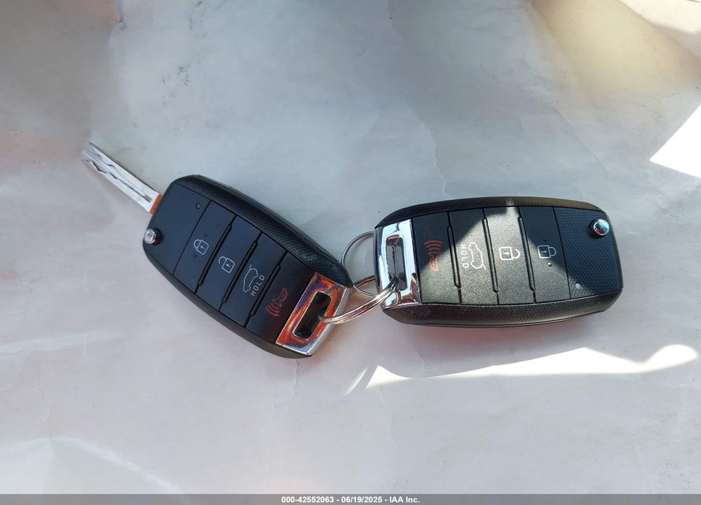 2015 KIA SOUL VIN: KNDJN2A29F7221680
