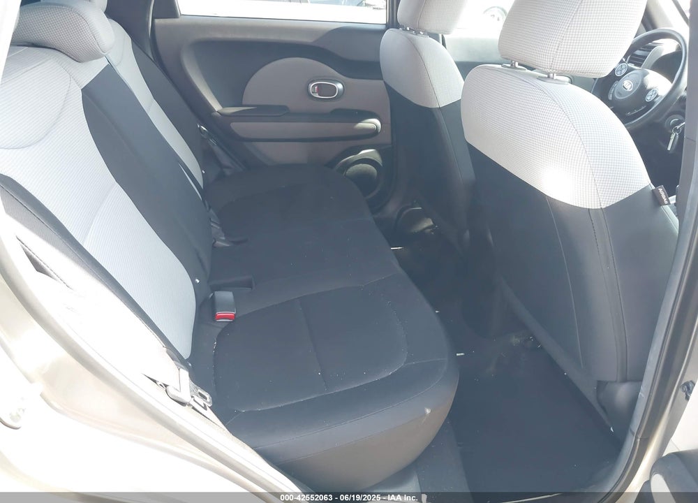 2015 KIA SOUL VIN: KNDJN2A29F7221680