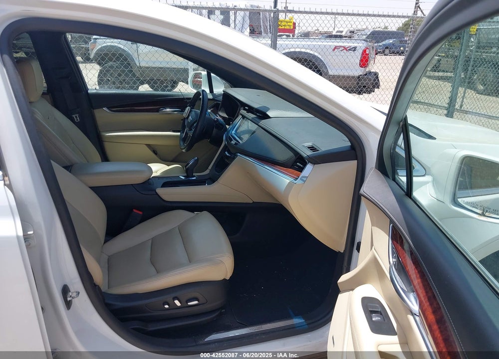 2017 CADILLAC XT5 VIN: 1GYKNBRS0HZ109926