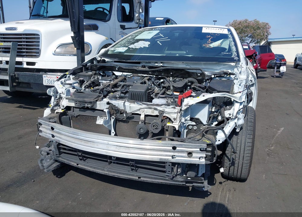 2024 TOYOTA COROLLA VIN: JTDBCMFE3R3035184
