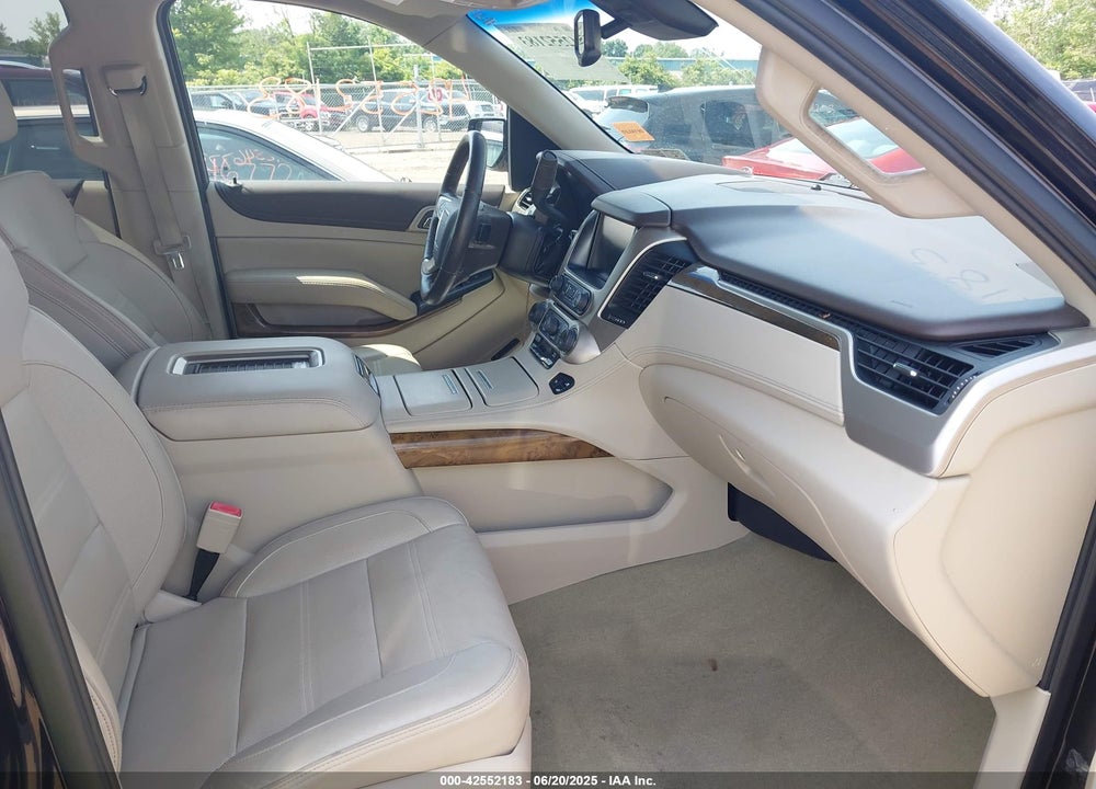 2016 GMC YUKON DENALI VIN: 1GKS2CKJ0GR333951