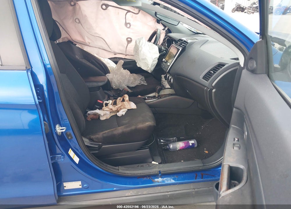 2021 MITSUBISHI OUTLANDER SPORT VIN: JA4APUAU2MU008554
