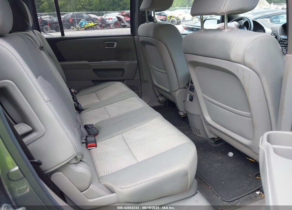 2012 HONDA PILOT VIN: 5FNYF4H24CB001642