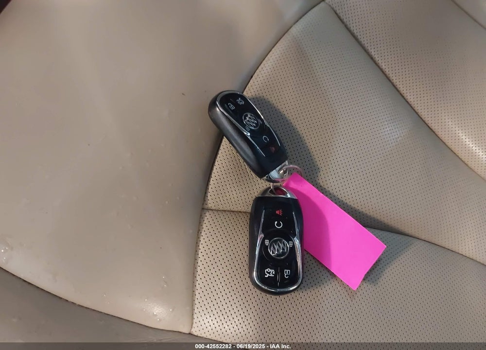 2017 BUICK LACROSSE VIN: 1G4ZP5SS3HU190570