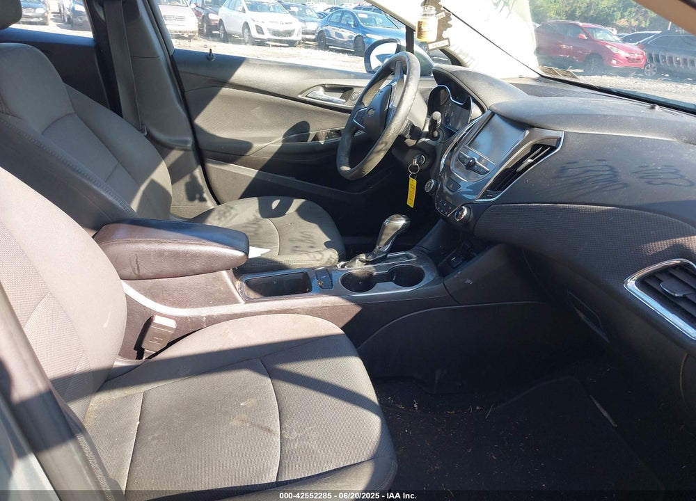 2017 CHEVROLET CRUZE VIN: 1G1BE5SMXH7273644