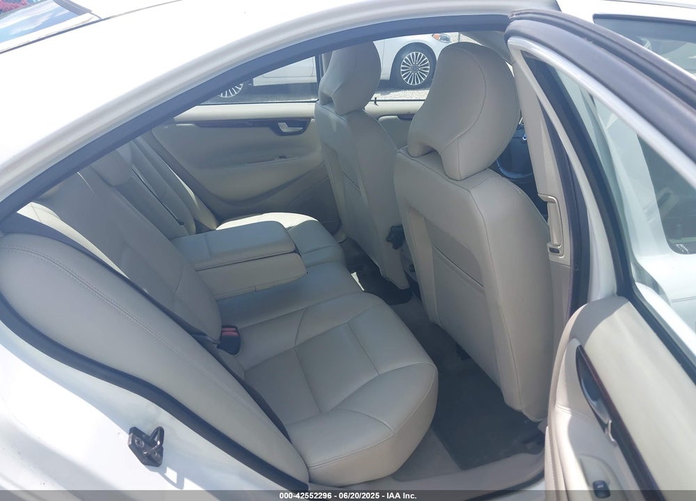 2004 VOLVO S60 2.5T/2.5T A SR VIN: YV1RS59V742341476