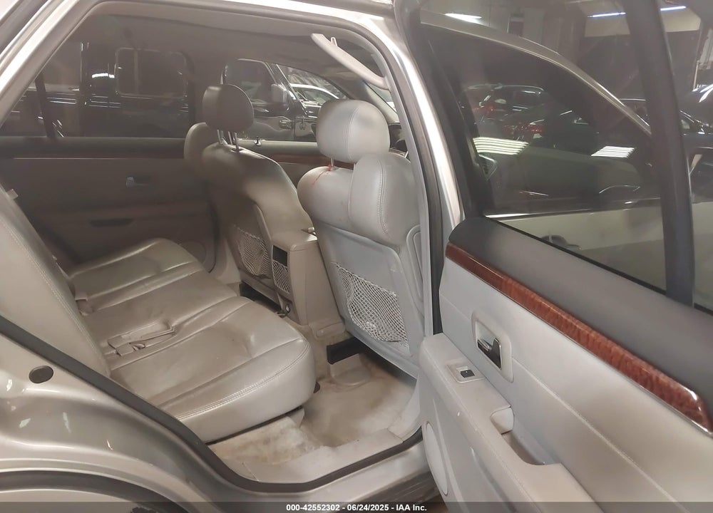 2008 CADILLAC SRX VIN: 1GYEE437780136042