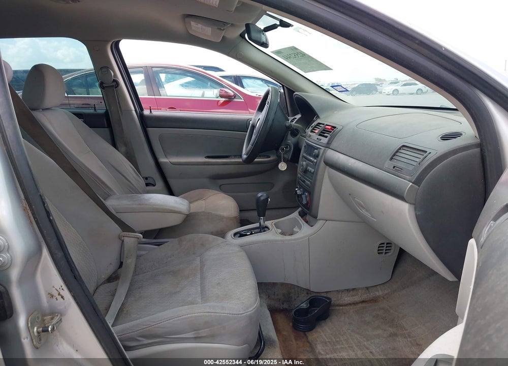 2008 CHEVROLET COBALT VIN: 1G1AL58F687284053