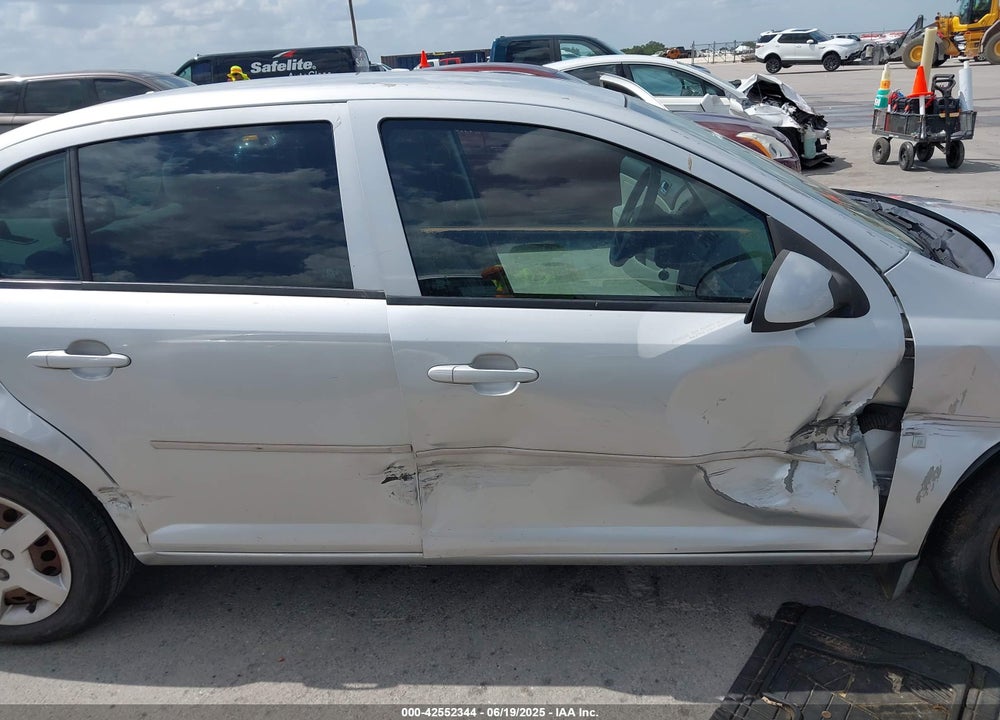 2008 CHEVROLET COBALT VIN: 1G1AL58F687284053