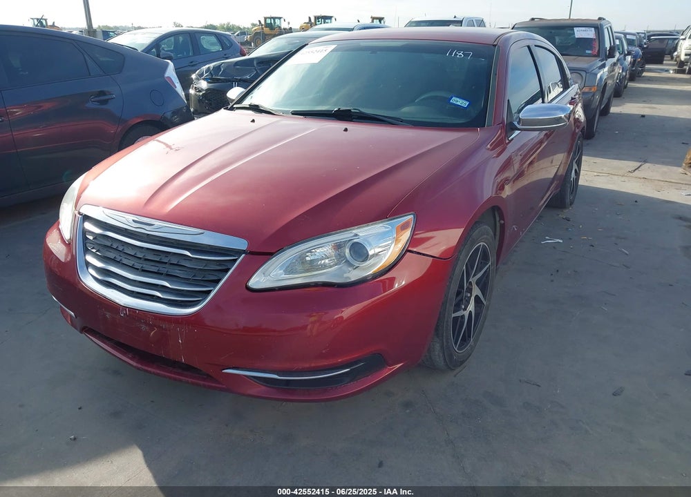 2013 CHRYSLER 200 VIN: 1C3CCBABXDN561187