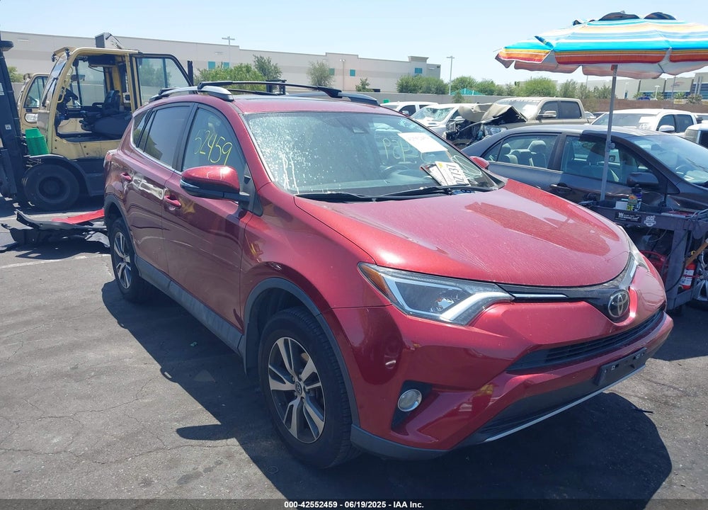 2018 TOYOTA RAV4 XLE VIN: 2T3WFREV4JW505053