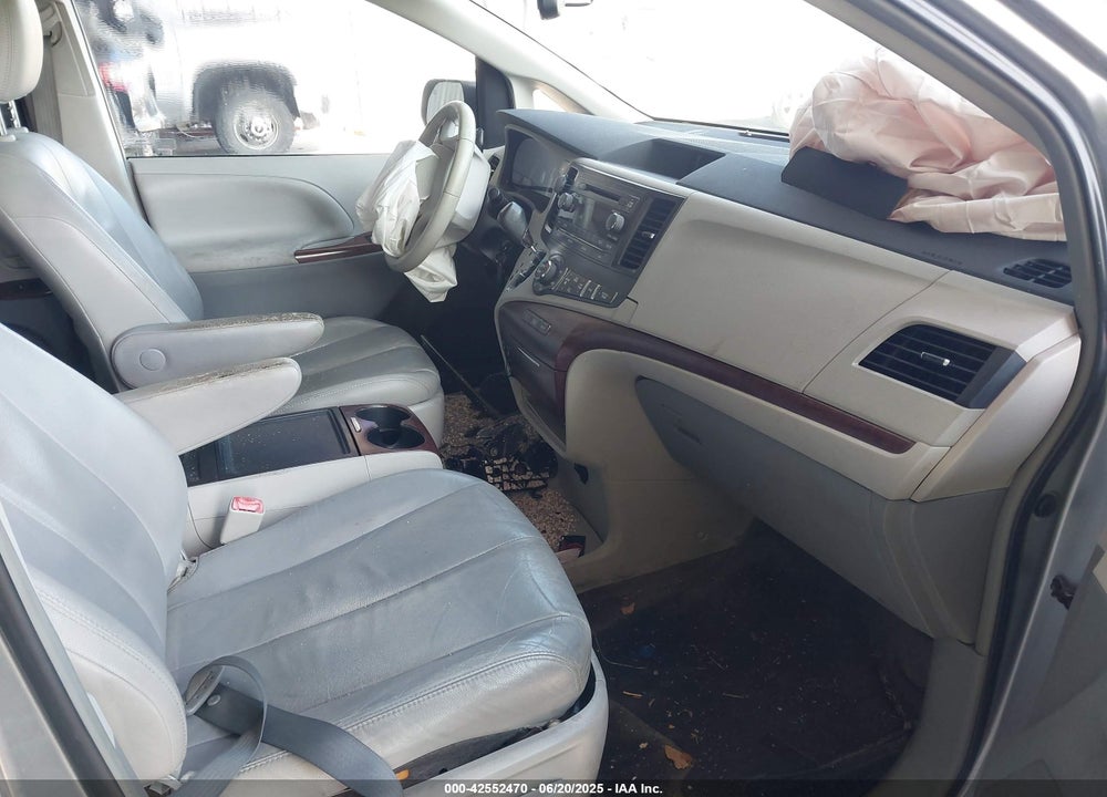 2013 TOYOTA SIENNA VIN: 5TDYK3DC3DS297044