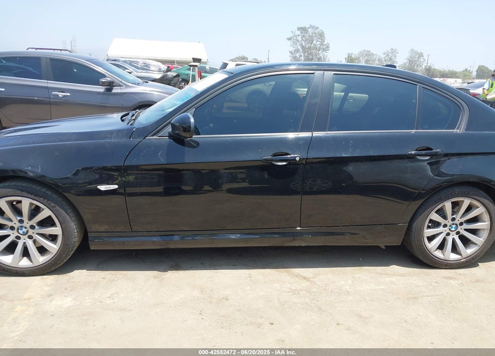 2011 BMW 3 SERIES VIN: WBAPH5C50BF093756