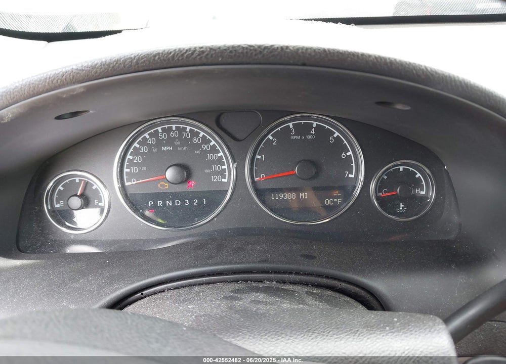 2008 CHEVROLET UPLANDER LT VIN: 1GNDV33118D173885
