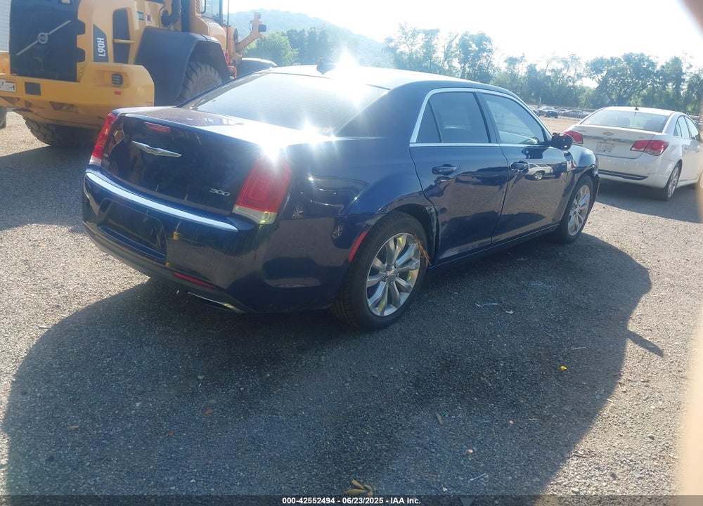 2016 CHRYSLER 300 VIN: 2C3CCARG4GH270577