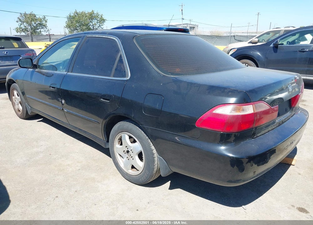 1999 HONDA ACCORD EX V6 VIN: 1HGCG165XXA055076