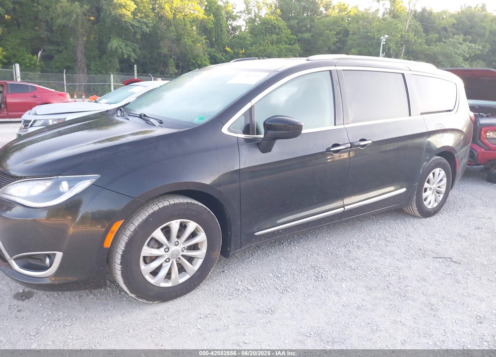 2019 CHRYSLER PACIFICA VIN: 2C4RC1BG4KR583065