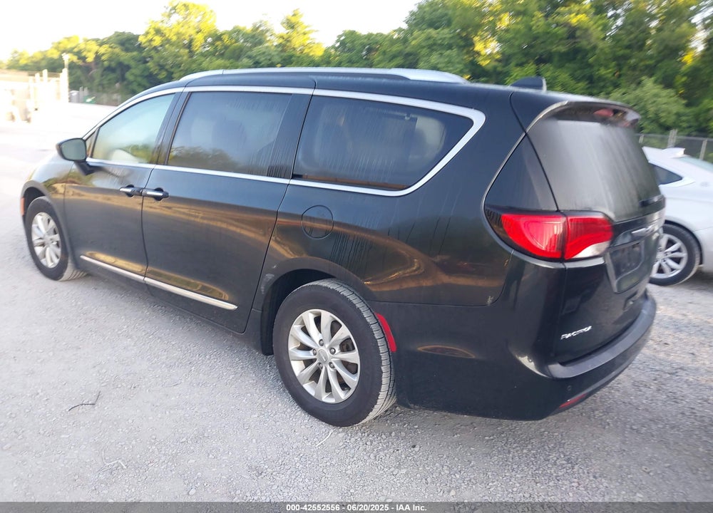 2019 CHRYSLER PACIFICA VIN: 2C4RC1BG4KR583065
