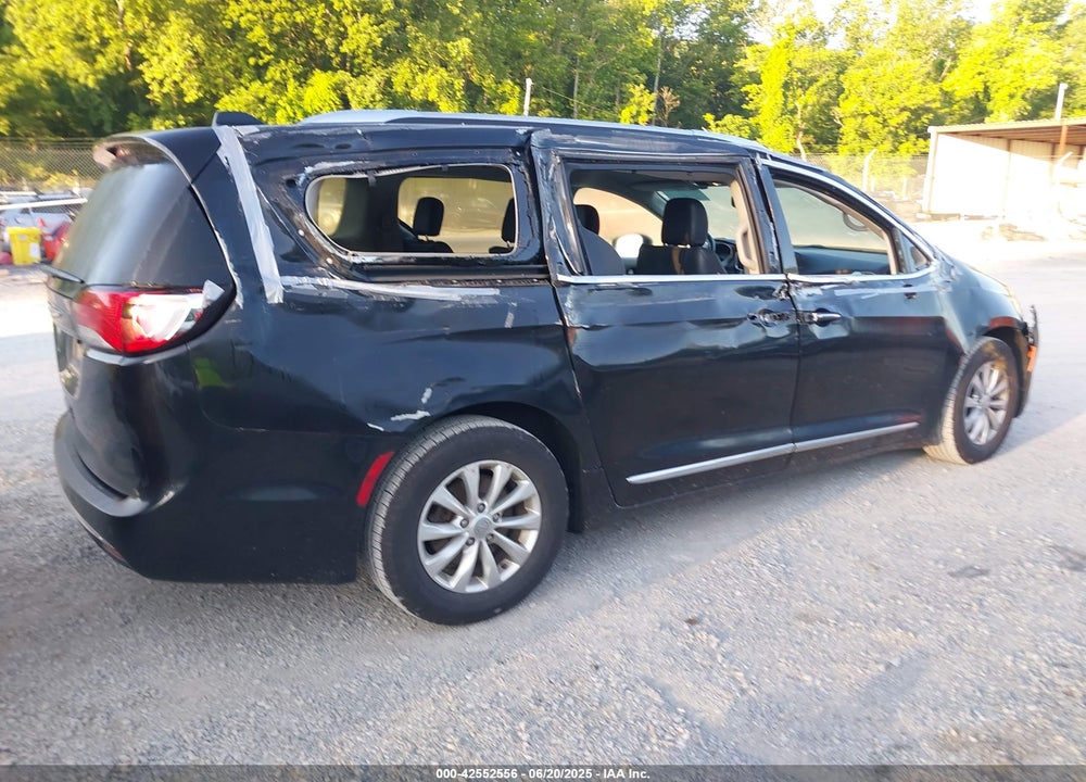 2019 CHRYSLER PACIFICA VIN: 2C4RC1BG4KR583065