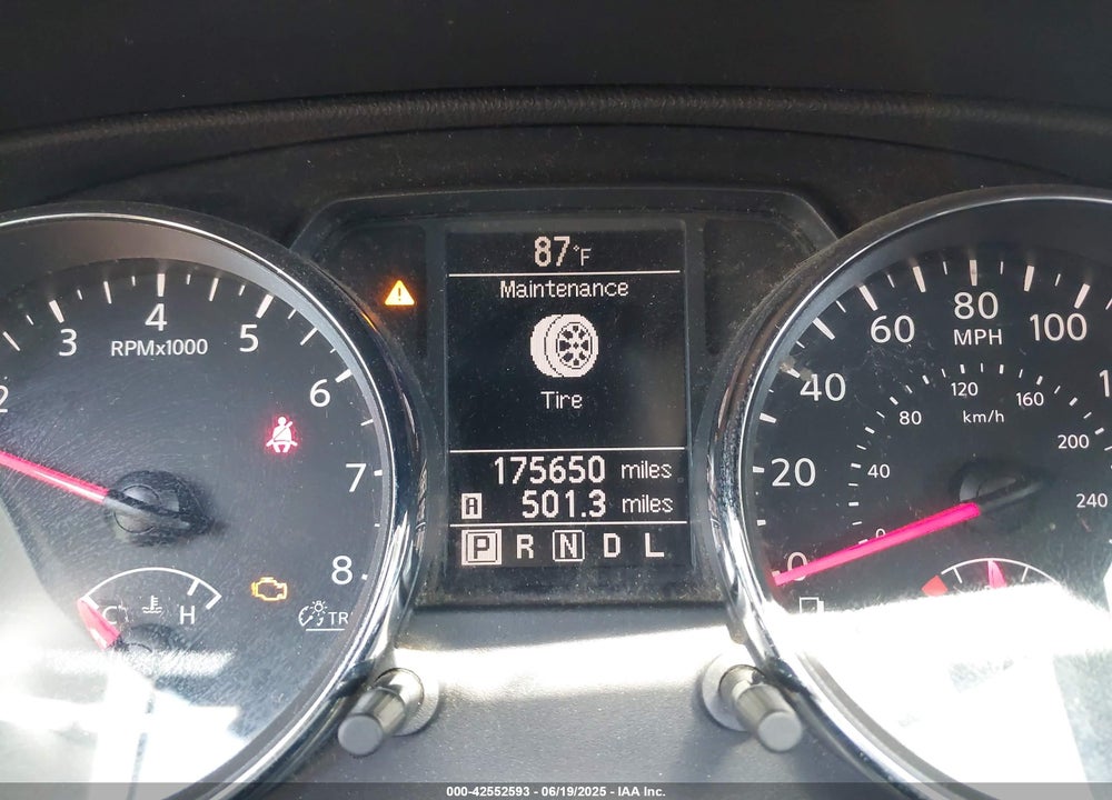 2011 NISSAN ROGUE VIN: JN8AS5MT2BW572997