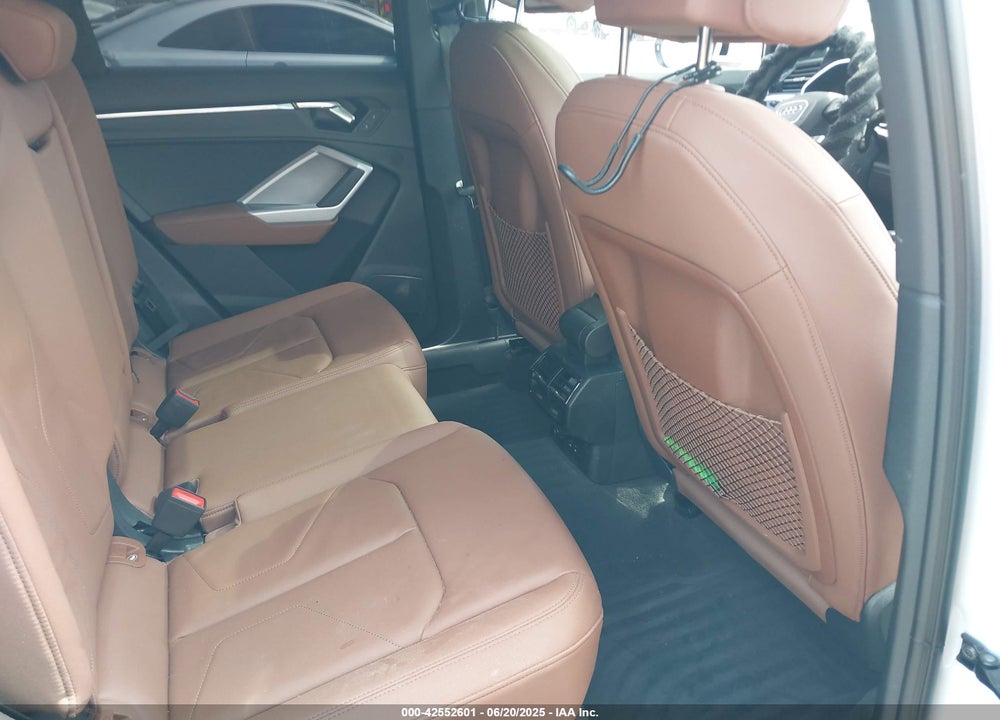 2024 AUDI Q3 VIN: WA1EECF3XR1042154