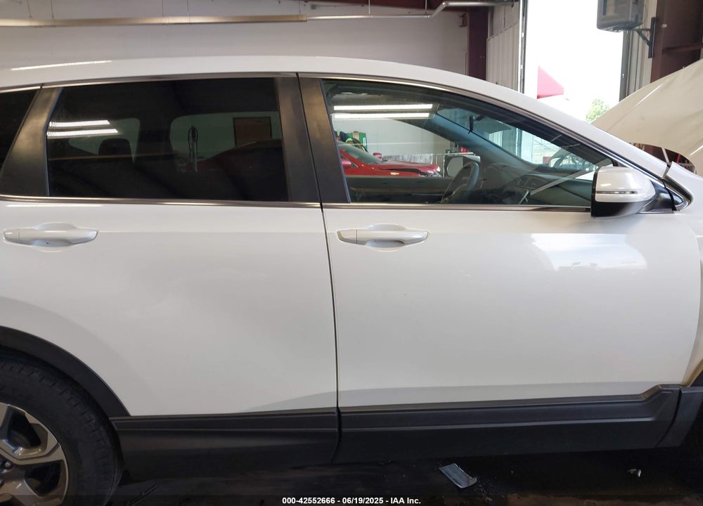 2018 HONDA CR-V EX VIN: 2HKRW2H56JH652319