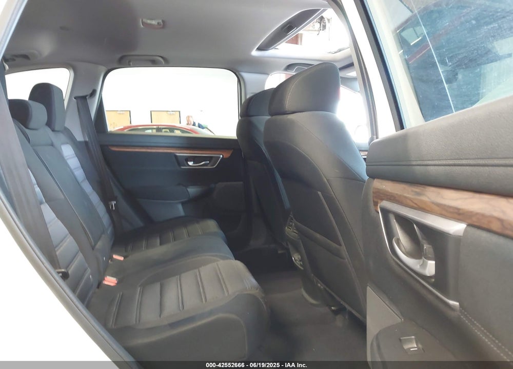 2018 HONDA CR-V EX VIN: 2HKRW2H56JH652319