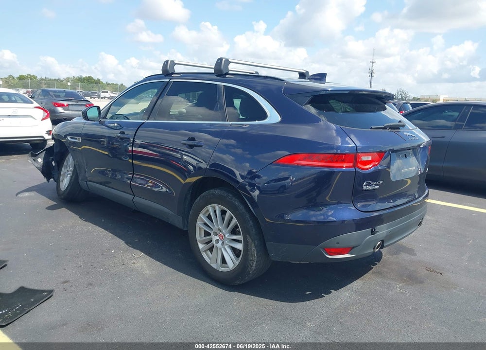 2017 JAGUAR F-PACE VIN: SADCK2BV8HA496834