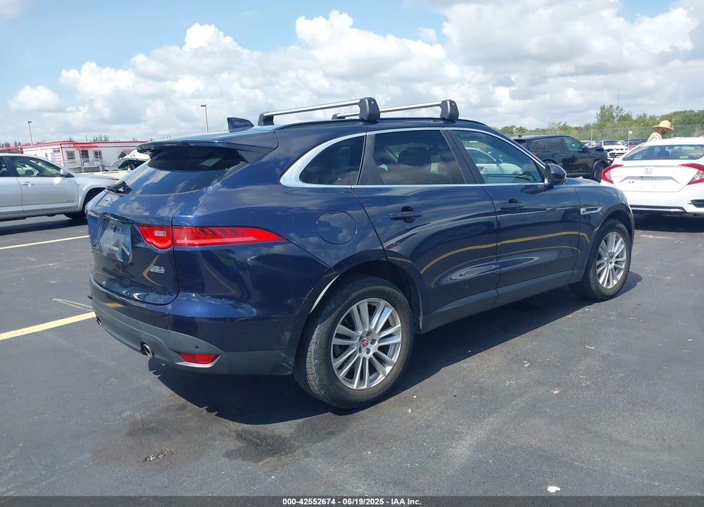 2017 JAGUAR F-PACE VIN: SADCK2BV8HA496834