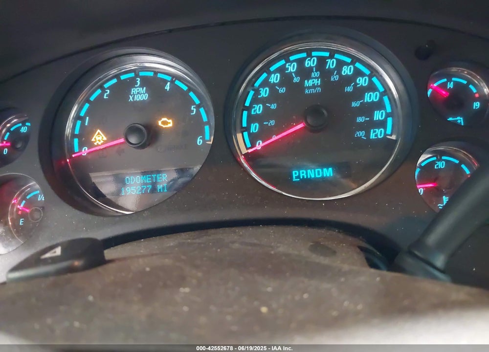2007 GMC YUKON DENALI VIN: 1GKFK63897J300153