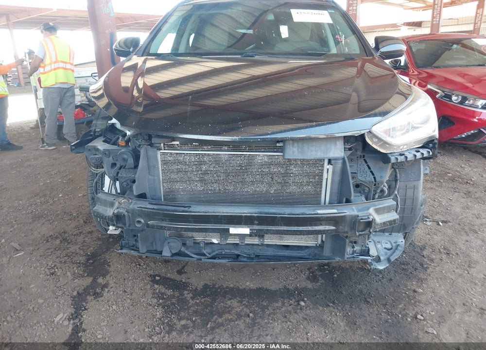 2017 HYUNDAI SANTA FE VIN: KM8SMDHF9HU213686