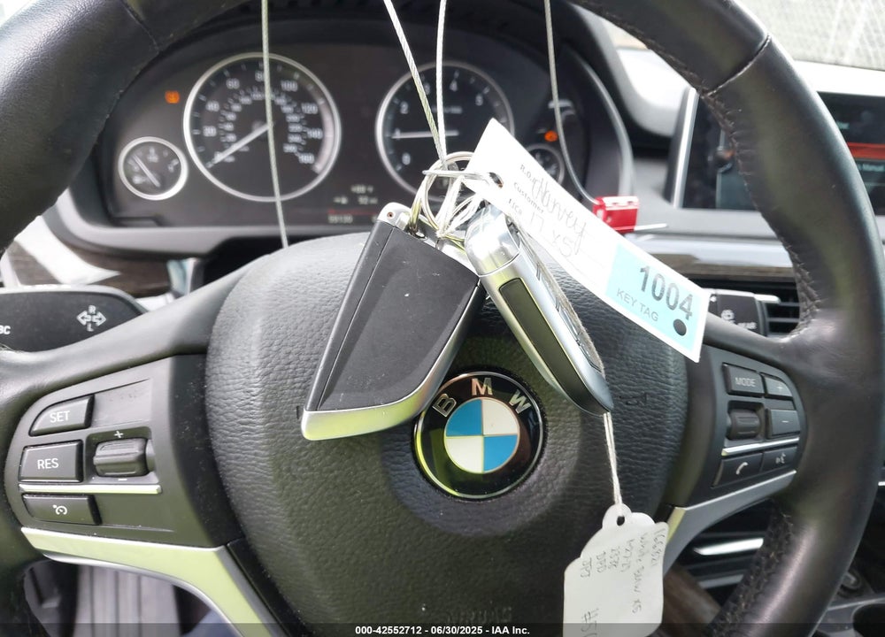 2017 BMW X5 VIN: 5UXKR0C39H0V82338