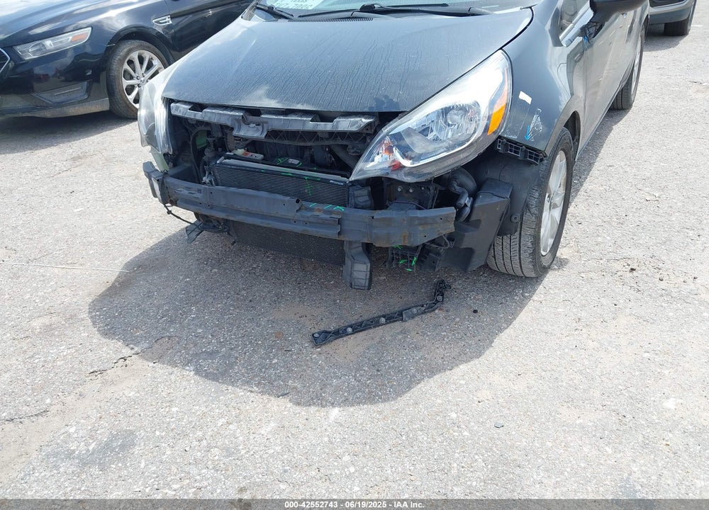 2016 KIA RIO VIN: KNADN4A38G6661279