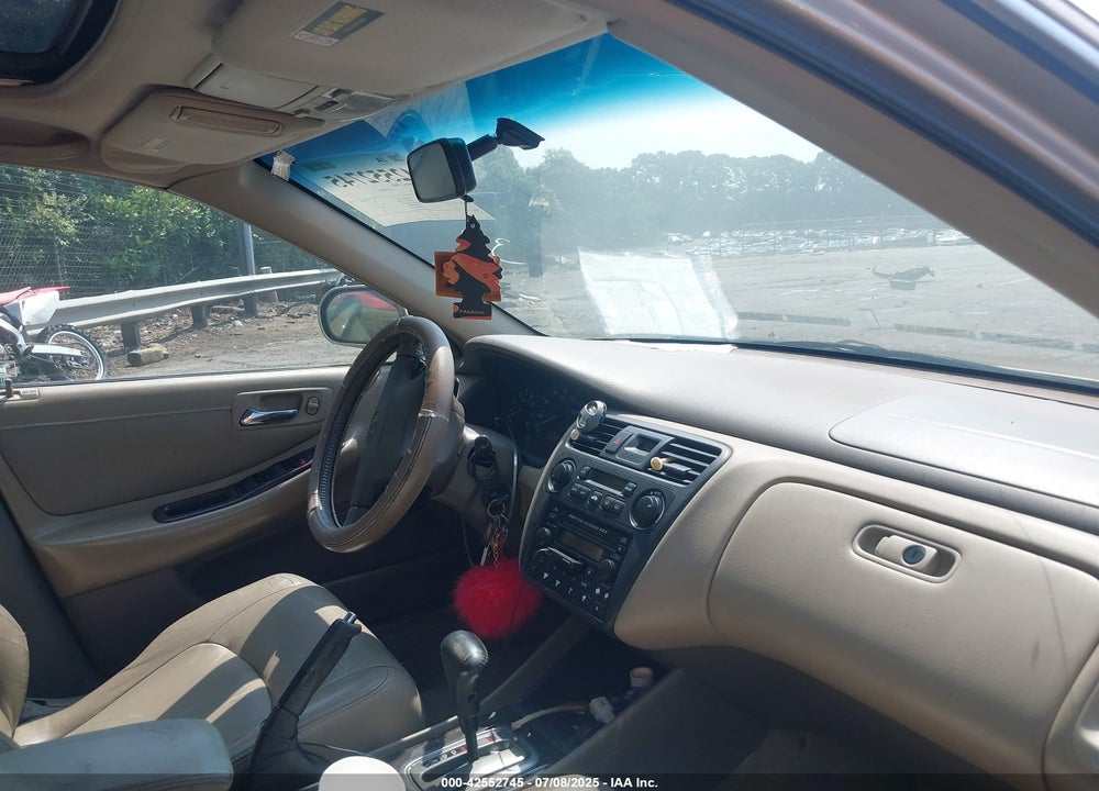2002 HONDA ACCORD 3.0 EX VIN: 1HGCG16542A020915