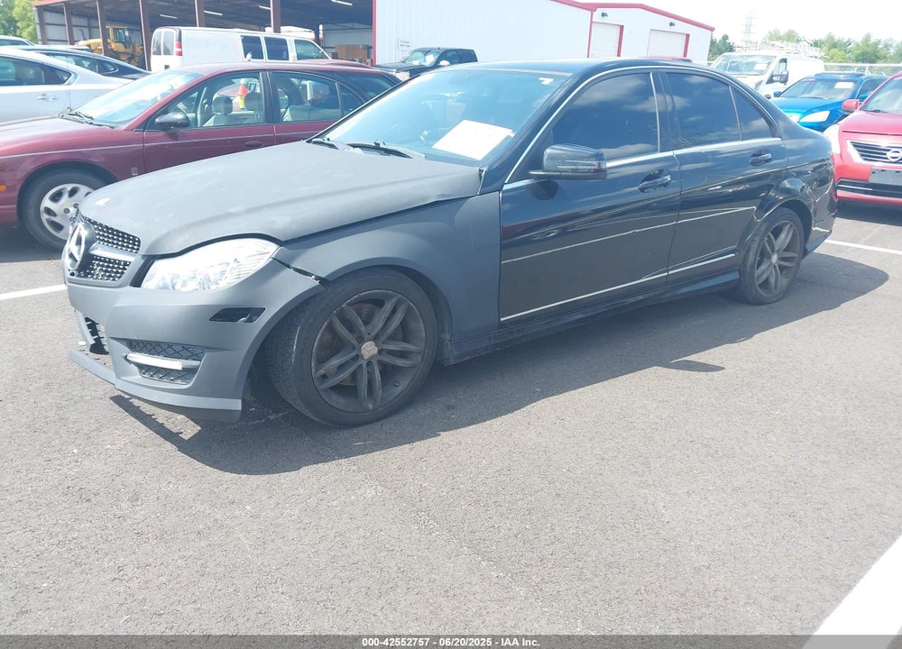 2014 MERCEDES-BENZ C CLASS VIN: WDDGF8AB8EG251039