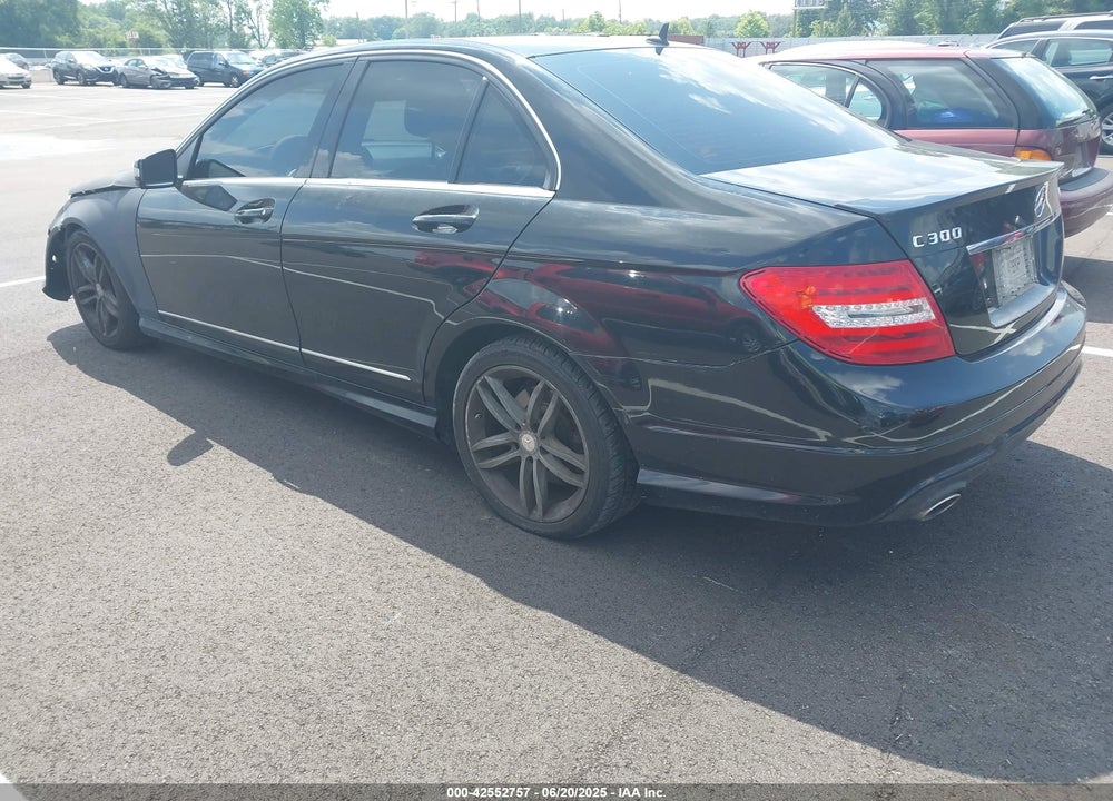 2014 MERCEDES-BENZ C CLASS VIN: WDDGF8AB8EG251039