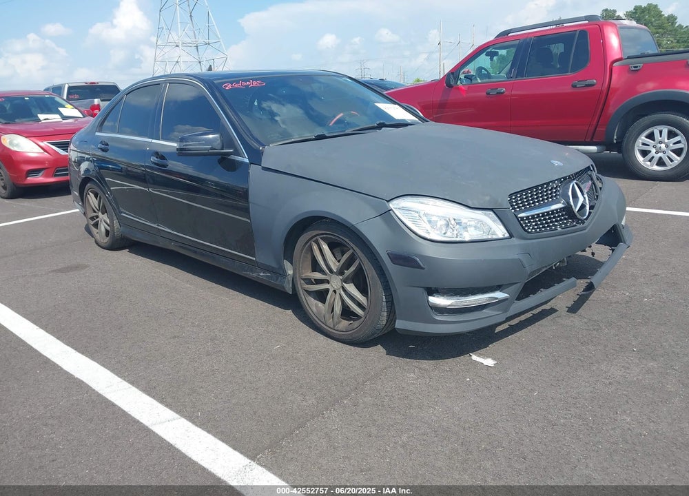 2014 MERCEDES-BENZ C CLASS VIN: WDDGF8AB8EG251039