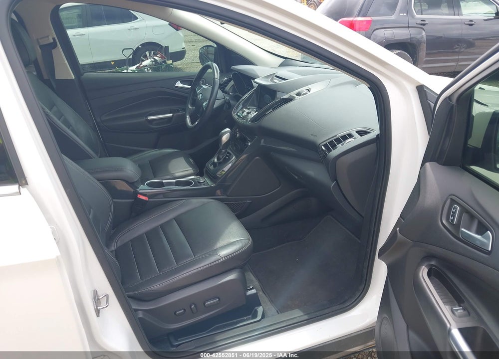 2016 FORD ESCAPE VIN: 1FMCU9J90GUC76504
