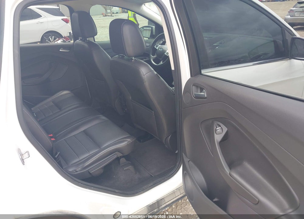 2016 FORD ESCAPE VIN: 1FMCU9J90GUC76504