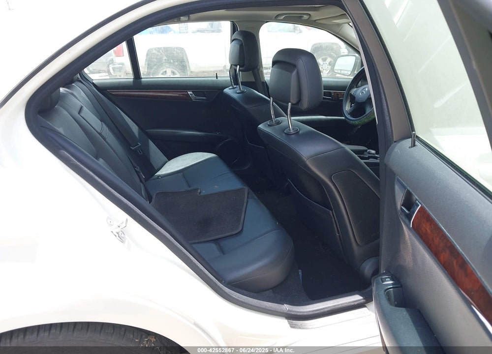 2009 MERCEDES-BENZ C CLASS VIN: WDDGF81X89F265255