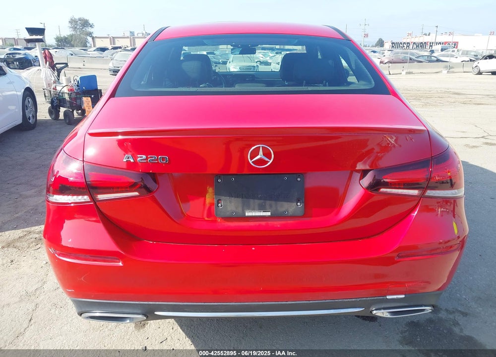 2019 MERCEDES-BENZ A-CLASS VIN: WDD3G4EB2KW022159