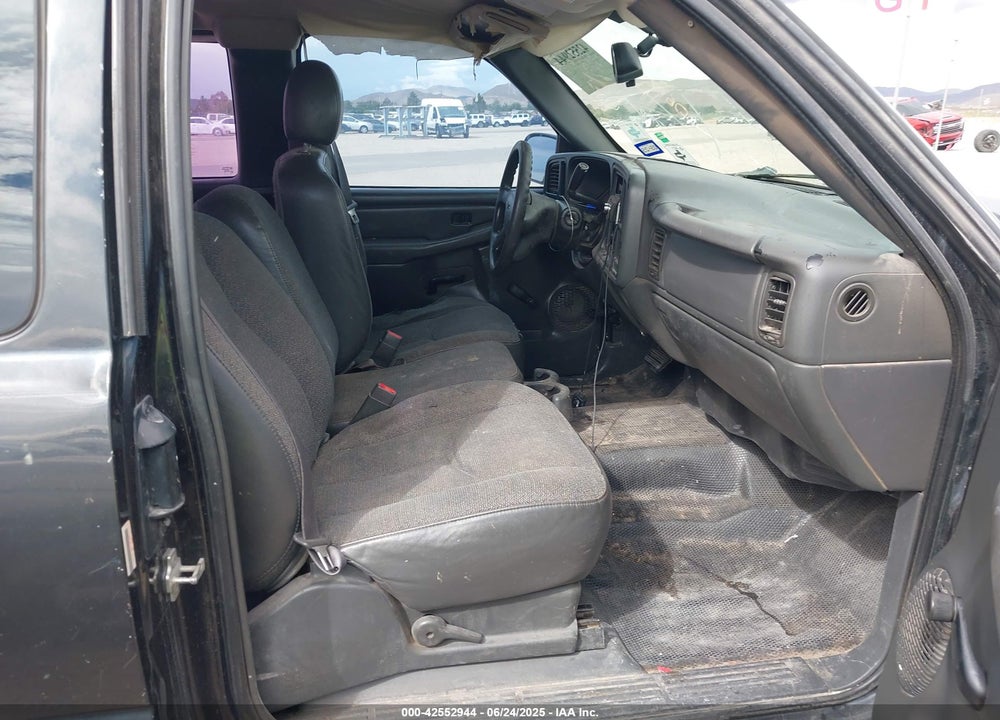 2004 GMC SIERRA 1500 VIN: 1GTEC19X84Z352831